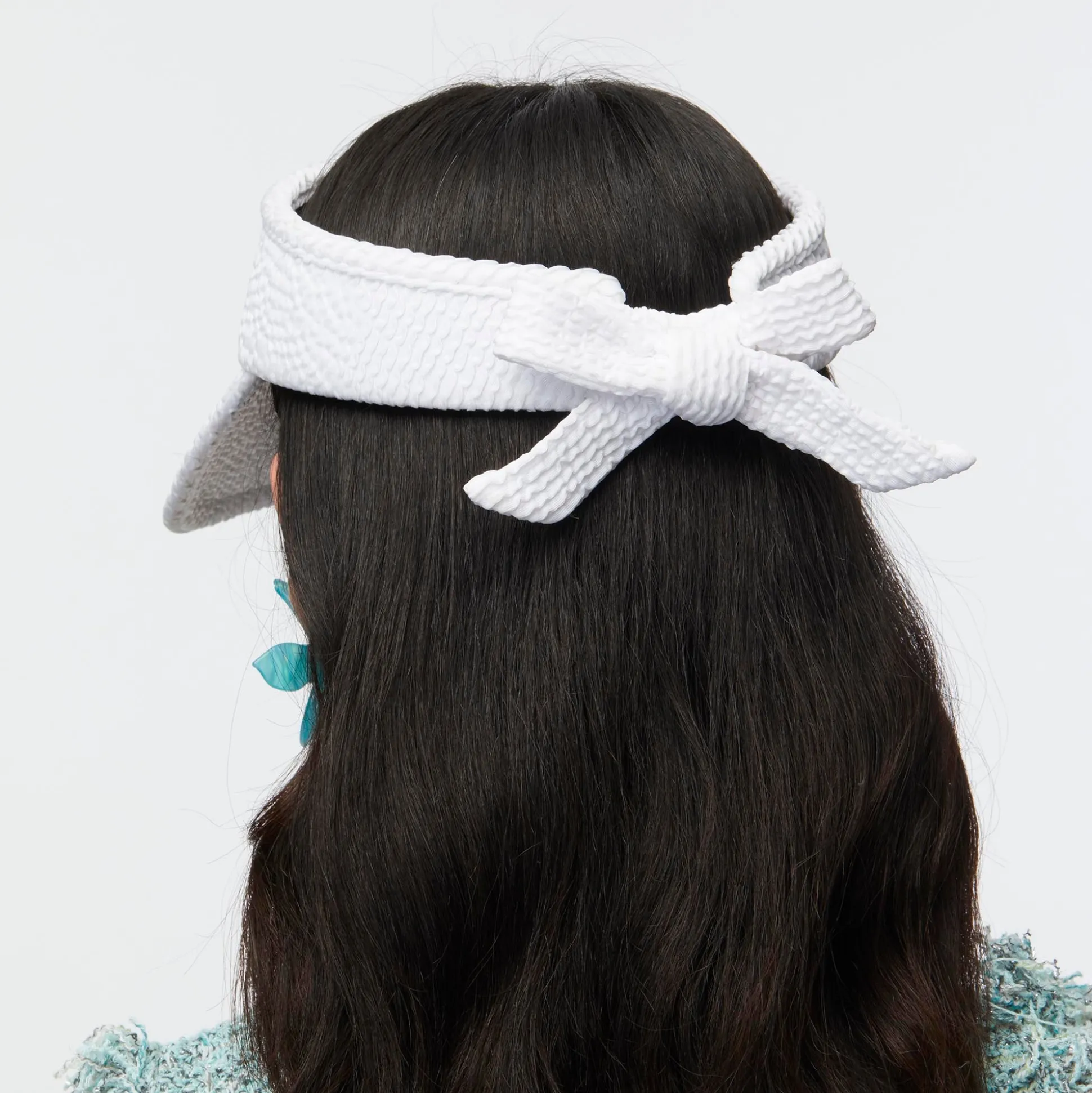 CHALK SWIMMER BOW TIE VISOR