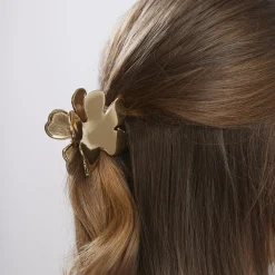 GOLD LILY CLAW CLIP