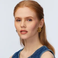 GOLD PINWHEEL FLOWER BUTTON EARRINGS