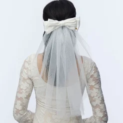 IVORY PRISCILLA BOW VEIL