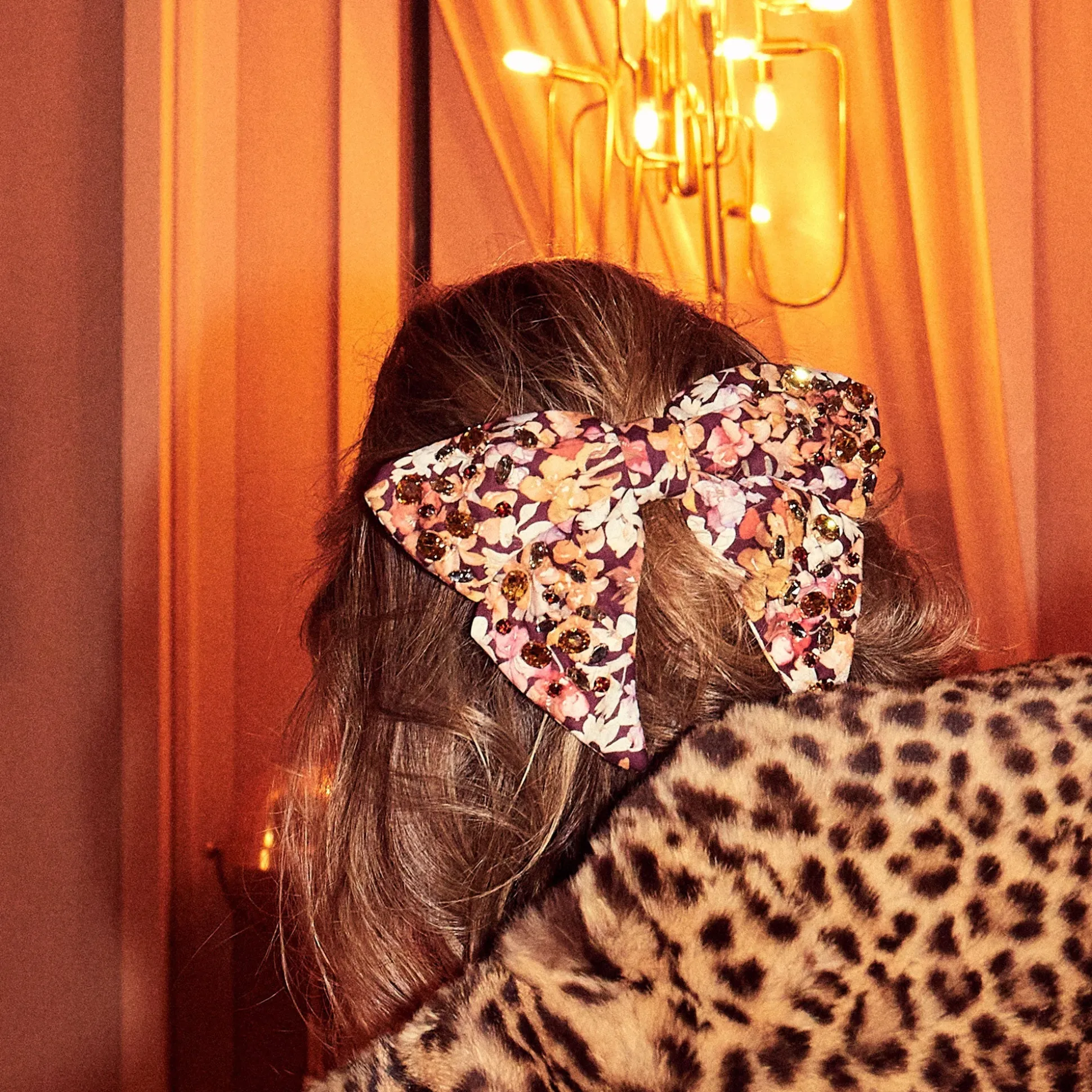 MARIGOLD LILIES LIBBY LIBERTY™ CRYSTAL BOW BARRETTE