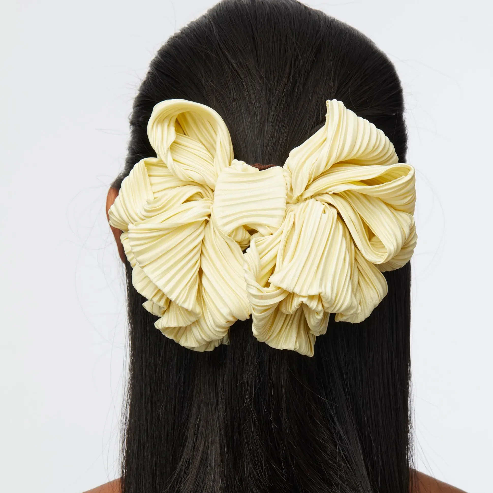 PALE YELLOW RITA CLAW CLIP
