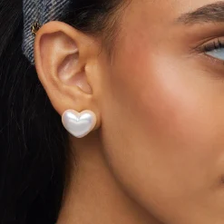 PEARL HEART STUD EARRINGS