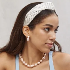 ROSÉ COLLECTOR PEARL NECKLACE