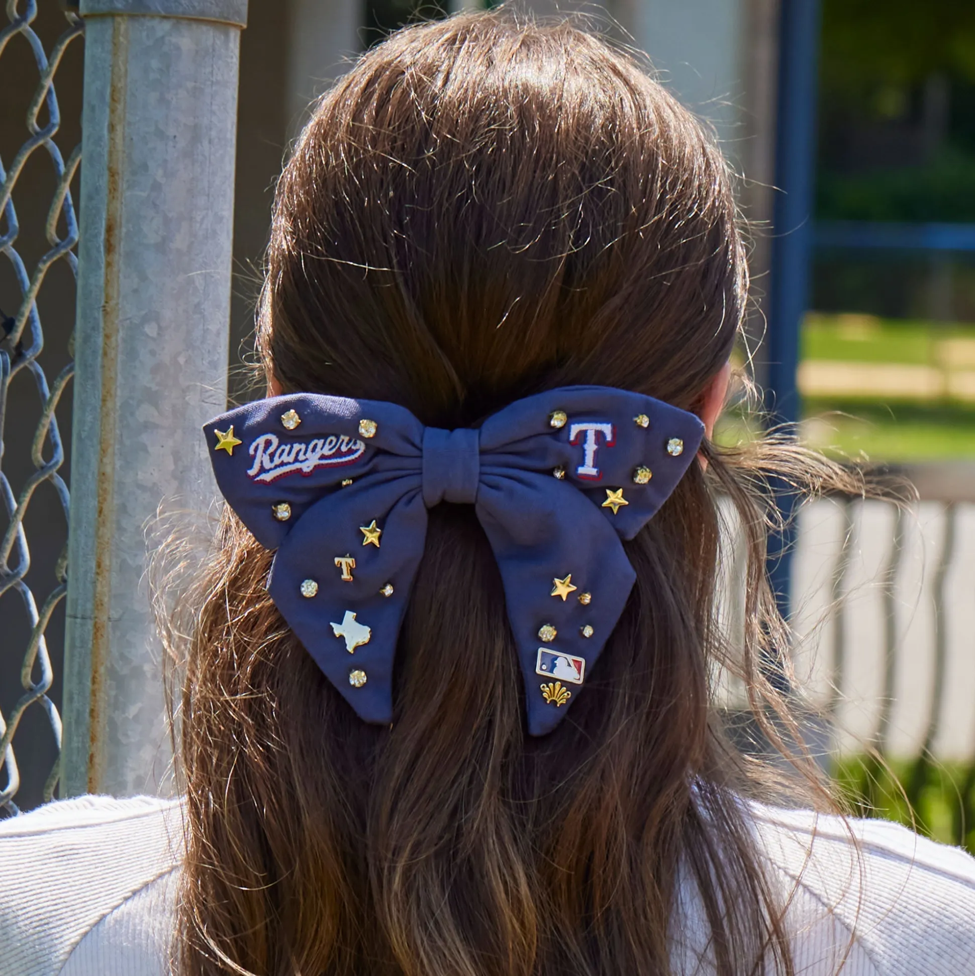 TEXAS RANGERS LELE SADOUGHI / MLB NAVY BOW BARRETTE