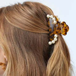 TORTOISE MEDIUM PEARL CLAW CLIP